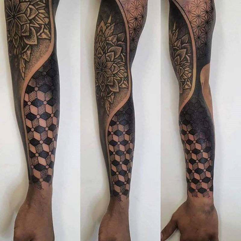 A tattoo of something similar in pattern for partial sleeve complete wrap  The artist is quoting me 4000 Is the price fair enough I am getting my  first tattoo so I have